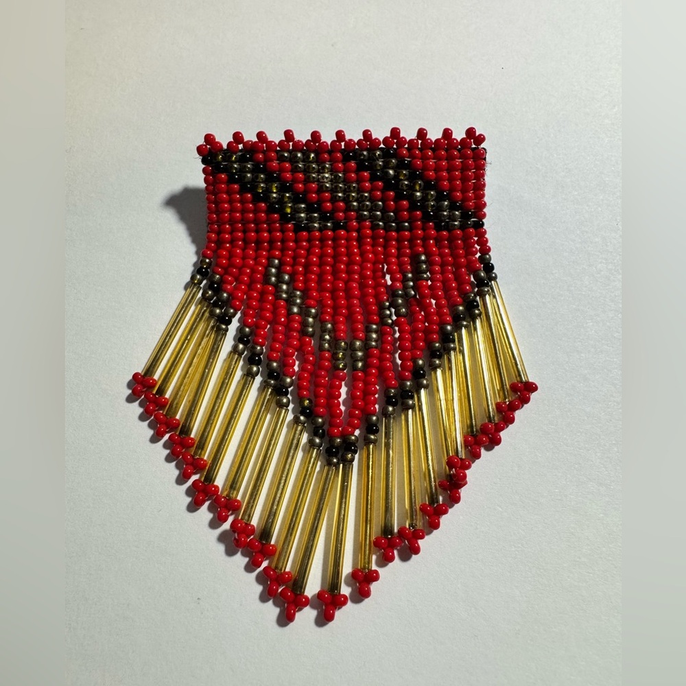 Vintage Oglala Lakota Handmade Beaded Pin
